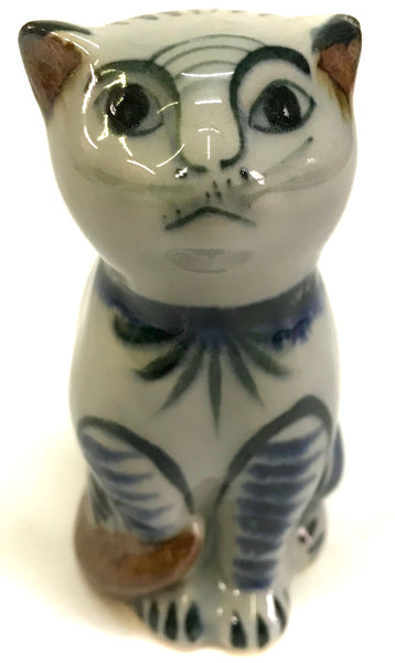 Cat figurine