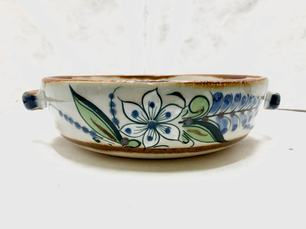 Ken Edwards Pottery Casserole W/ Lid and Handle in lead free stoneware.  (KE.T407)