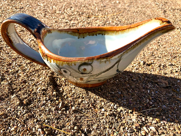 Ken Edwards Large Gravy Or Sauce Boat (KE.V37)
